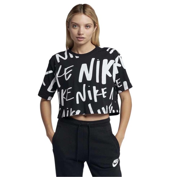 2🍒/$36~Nike AOP Graffiti Style Gray Crop Top~Medium - Picture 8 of 15